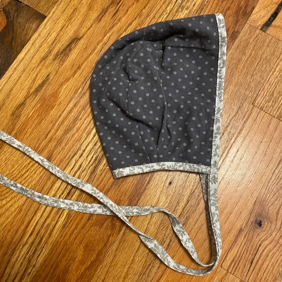 Sweet As April Bonnet - Picture 1 of 1